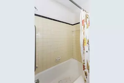 453 N Pineview Court, Decatur, GA 30030 - Photo 16