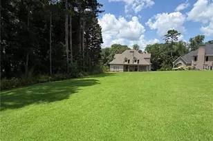 3574 Graycliff Rd, Snellville, GA 30039 - Photo 2