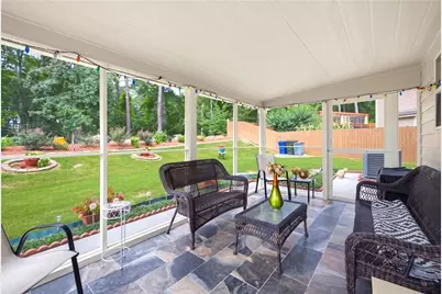 2149 Shadow Oak Trail, Loganville, GA 30052 - Photo 4