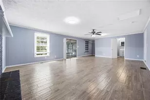 421 E Crogan St, Lawrenceville, GA 30046 - Photo 14