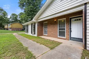 160 Derby Country Dr, Ellenwood, GA 30294 - Photo 4