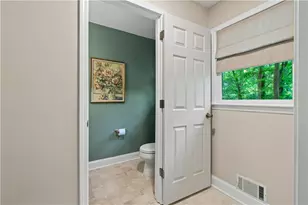 1811 Yorkshire Dr, Woodstock, GA 30189 - Photo 32