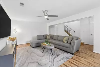 217 Peachtree Hollow Court, Sandy Springs, GA 30328 - Photo 8