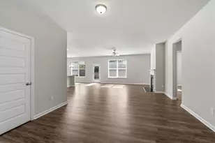 103 McGinnis Cir, Calhoun, GA 30701 - Photo 4