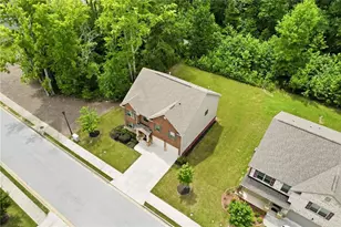 3132 Hawthorn Farm Blvd, Loganville, GA 30052 - Photo 4