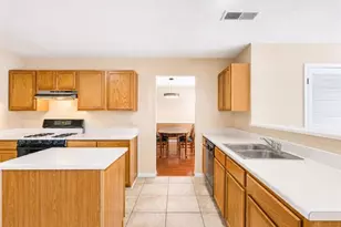 6049 Hitt Lake Trail, Stone Mountain, GA 30087 - Photo 6