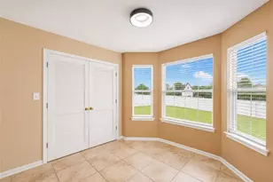 6049 Hitt Lake Trail, Stone Mountain, GA 30087 - Photo 10