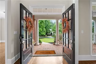 340 Broadmoor Dr, Fayetteville, GA 30215 - Photo 8