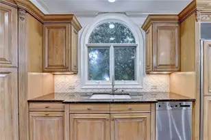 9005 Old Southwick Pass, Johns Creek, GA 30022 - Photo 28
