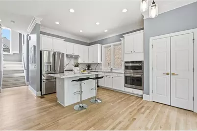 2482 Manor Walk, Decatur, GA 30030 - Photo 10