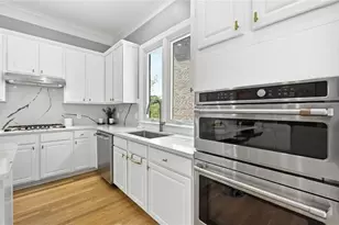 2482 Manor Walk, Decatur, GA 30030 - Photo 14