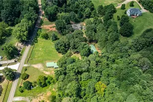 2140 Wilkie Rd, Alpharetta, GA 30004 - Photo 32