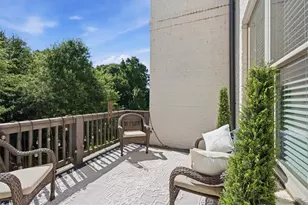 6097 Boylston Dr, Sandy Springs, GA 30328 - Photo 20