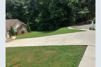 4215 Hamilton Walk Drive, Buford, GA 30519 - Photo 18