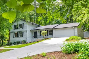 180 Wills Ln, Alpharetta, GA 30009 - Photo 2