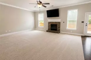 835 Lorrimont Ln, Fairburn, GA 30213 - Photo 4