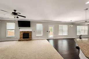 835 Lorrimont Ln, Fairburn, GA 30213 - Photo 10