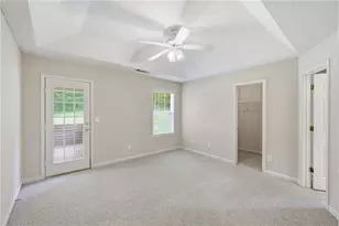 3807 Chase Dr, Gainesville, GA 30507 - Photo 10