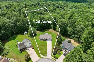 3807 Chase Dr, Gainesville, GA 30507 - Photo 2