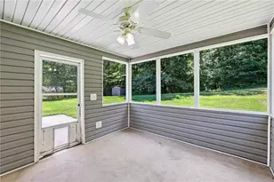 3807 Chase Dr, Gainesville, GA 30507 - Photo 4