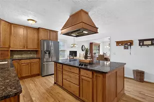 3009 Meadow Dr, Marietta, GA 30062 - Photo 14