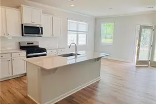 129 King Vlg, Braselton, GA 30517 - Photo 12