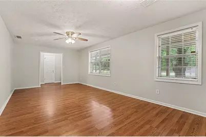 815 Dunleith Court, Stone Mountain, GA 30083 - Photo 8