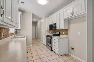 1279 Coan Dr, Locust Grove, GA 30248 - Photo 6