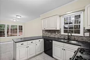 3385 New Heritage Dr, Johns Creek, GA 30022 - Photo 16
