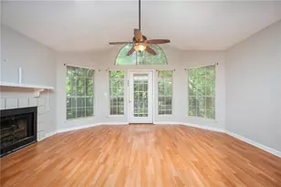 915 Wentworth Ct, Johns Creek, GA 30022 - Photo 4
