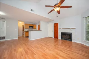 915 Wentworth Ct, Johns Creek, GA 30022 - Photo 6