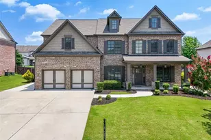 3317 Sweet Leaf Ln, Buford, GA 30519 - Photo 2