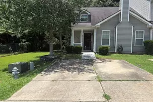 2623 Wellington Walk Pl, Lithonia, GA 30058 - Photo 2
