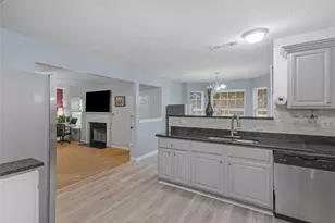 3027 Stonebridge Creek Dr, Lithonia, GA 30058 - Photo 8