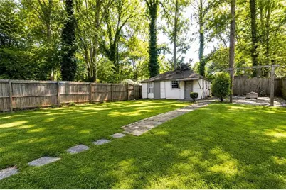 2494 Baker Road NW, Atlanta, GA 30318 - Photo 8