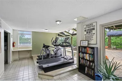 2285 Peachtree Road NE #904, Atlanta, GA 30309 - Photo 14