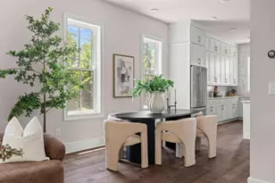 574 Boulevard Pl NE, Atlanta, GA 30308 - Photo 2