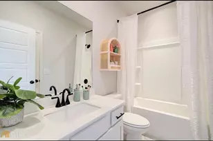 4673 Cypress Landing Wy, Gainesville, GA 30304 - Photo 2