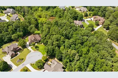 4860 Wildlife Way, Flowery Branch, GA 30542 - Photo 18