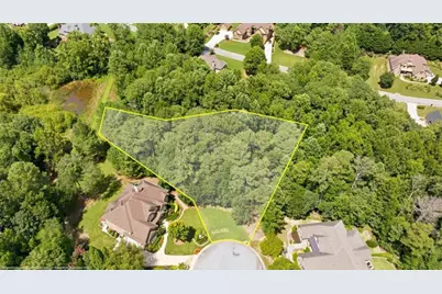 4860 Wildlife Way, Flowery Branch, GA 30542 - Photo 4