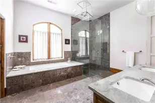 3118 W Roxboro Rd NE, Atlanta, GA 30324 - Photo 46