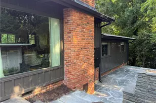 2265 Tanglewood Cir NE, Atlanta, GA 30345 - Photo 32