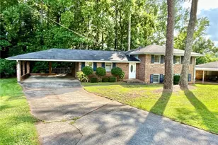 512 Donwood Ln SW, Marietta, GA 30060 - Photo 1