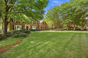 7525 S Spalding Lake Dr, Sandy Springs, GA 30350 - Photo 2