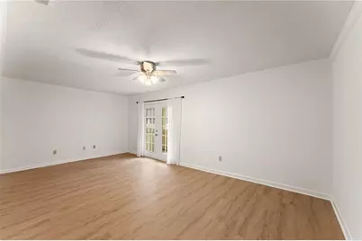 6900 Roswell Road #Q17, Atlanta, GA 30328 - Photo 8