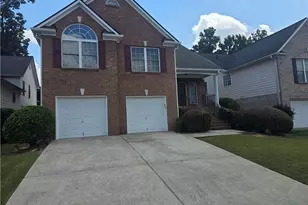 4550 Parkview Walk Dr, Lilburn, GA 30047 - Photo 1
