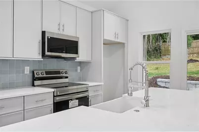 2050 Morehouse Drive NW, Atlanta, GA 30314 - Photo 12
