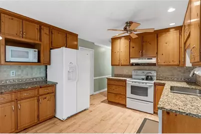 341 Westover Drive, Woodstock, GA 30188 - Photo 14