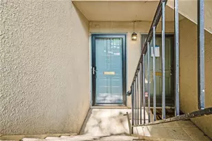 141 Amherst Pl NW, Atlanta, GA 30327 - Photo 4