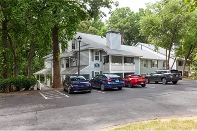 4080 Riverlook Parkway SE #201, Marietta, GA 30067 - Photo 4
